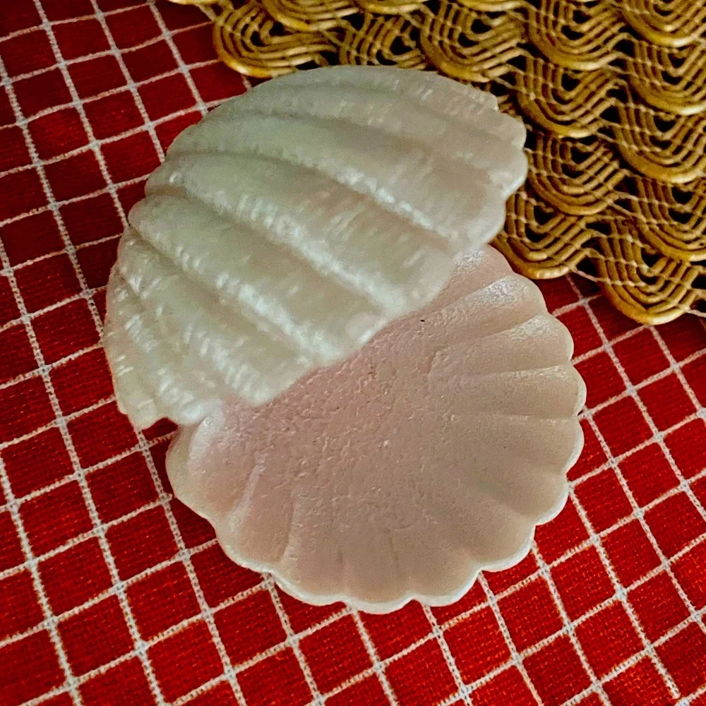 Pink Shell ring display